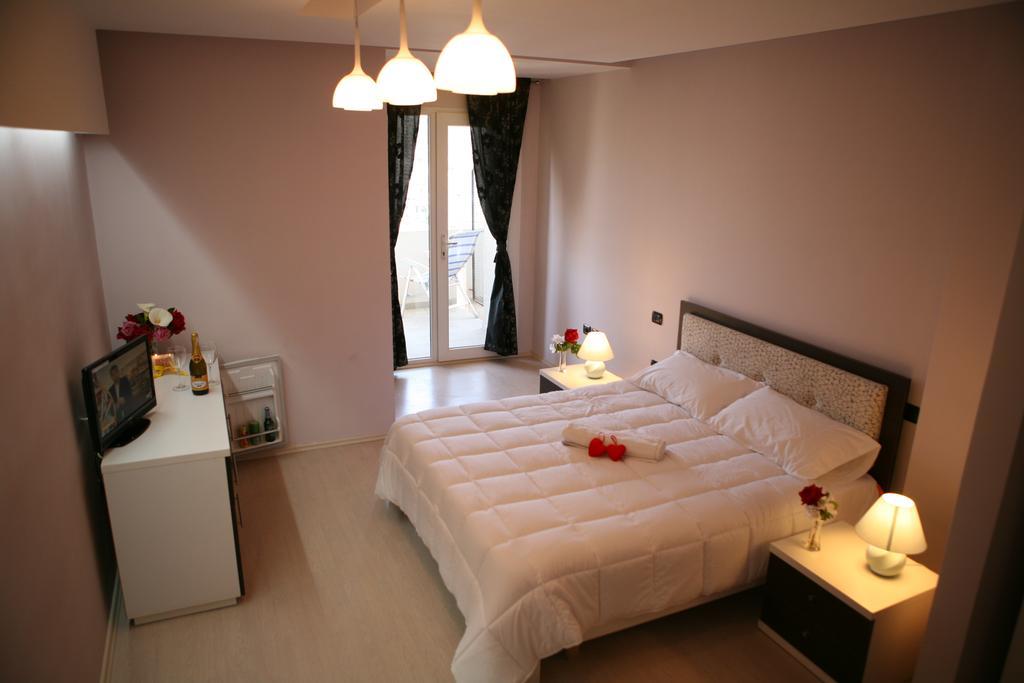 Hotel Albion Durrës Eksteriør billede
