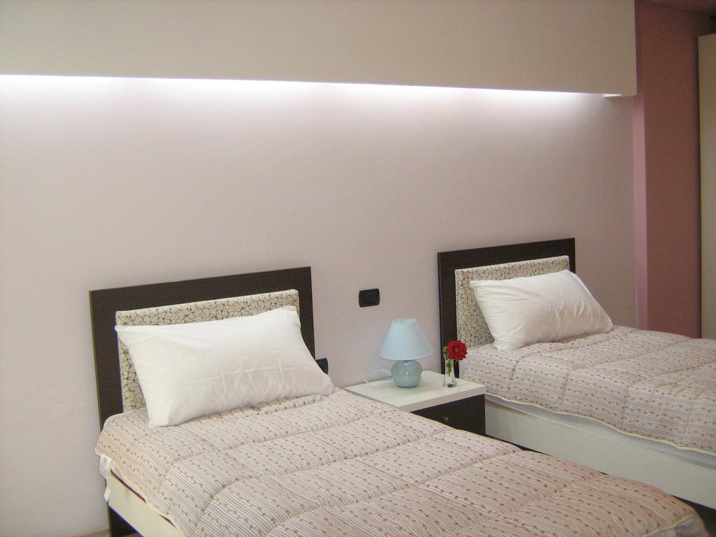 Hotel Albion Durrës Eksteriør billede