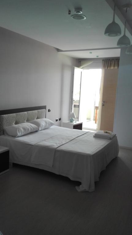 Hotel Albion Durrës Eksteriør billede